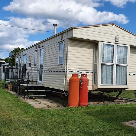 King'S Caravan Park, Caravan To Sleep 6 People Chapel Saint Leonards Exterior photo